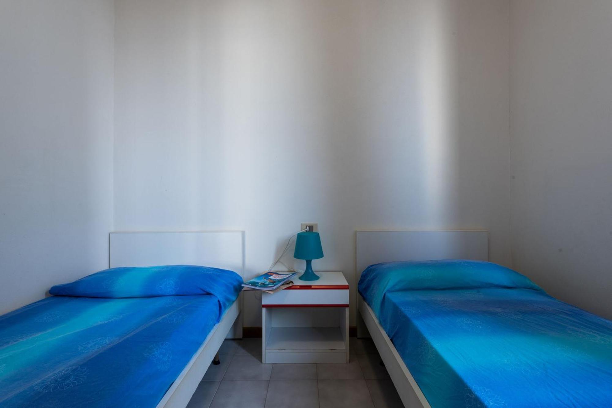 Seafront With Pool In Apartment
